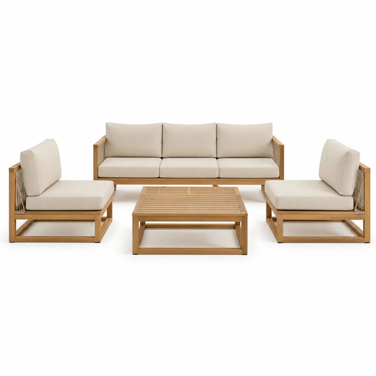 Zestaw mebli drewnianych teak z beżowymi poduszkami 3-osobowa sofa, 2 fotele, stolik kawowy